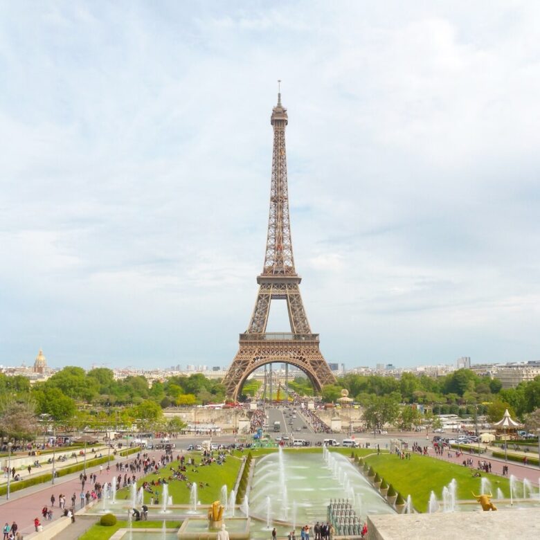 パリ旅行で行きたい定番スポット：エッフェル塔
