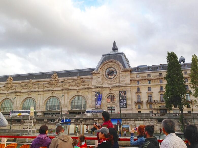 パリ旅行で行きたい定番スポット：オルセー美術館